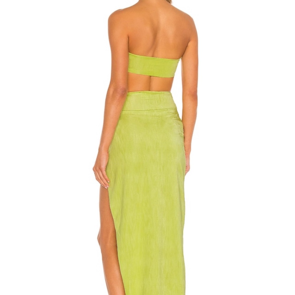 Karolyna Maxi Skirt Set in Citron
superdown